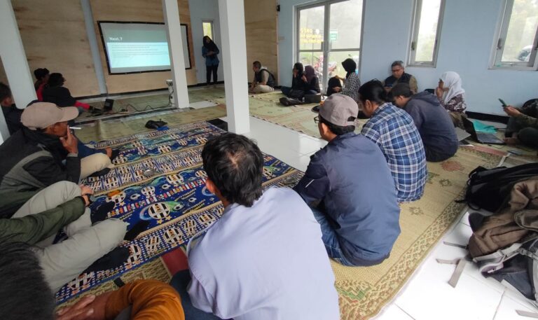 Road to HKAN : Mengenalkan Lutung Jawa ke Masyarakat Lereng Timur Merapi 1 Road to HKAN : Mengenalkan Lutung Jawa ke Masyarakat Lereng Timur Merapi